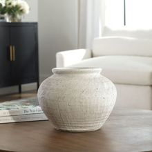 Load image into Gallery viewer, Floreana Vase Collection