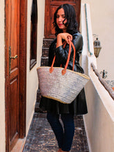 Load image into Gallery viewer, Silver Sequins Palm Leaf Tote/Handbag