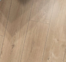 Load image into Gallery viewer, Smartdrop Elite 9” LVP Flooring