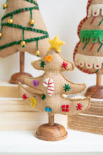 Load image into Gallery viewer, Mini Felt Christmas Tree On Stand