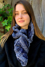 Load image into Gallery viewer, Faux Fur Neck Warmer