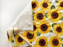 Load image into Gallery viewer, Sunflower Dish Drying Mat