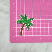 Load image into Gallery viewer, Palm Tree Embroidery Iron On Patch