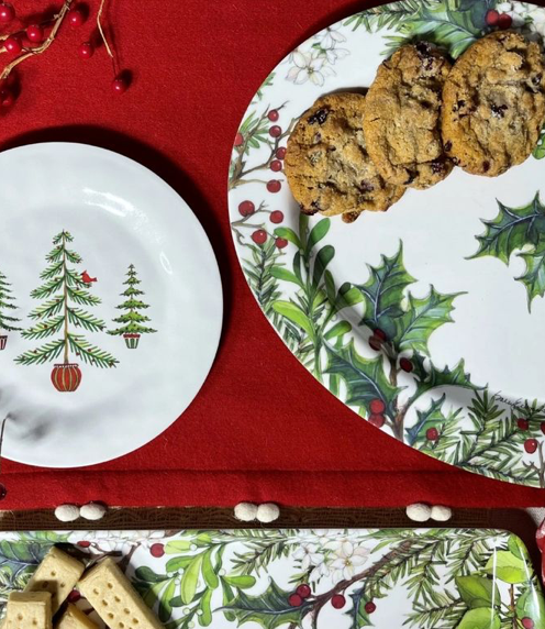 Holly & Berries Christmas Oval Serving Platter