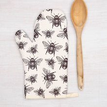 Load image into Gallery viewer, Bee Oven Mitt
