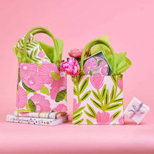 Load image into Gallery viewer, Poppy Papaver Reusable Gift Bag Tote
