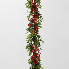 Load image into Gallery viewer, Boxwood Garland w/ Berries
