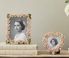 Load image into Gallery viewer, Bella Photo Frame Collection
