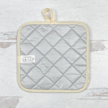Load image into Gallery viewer, Bee Pot Holder
