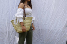 Load image into Gallery viewer, Palm Leaf Tote W/ Leather Straps
