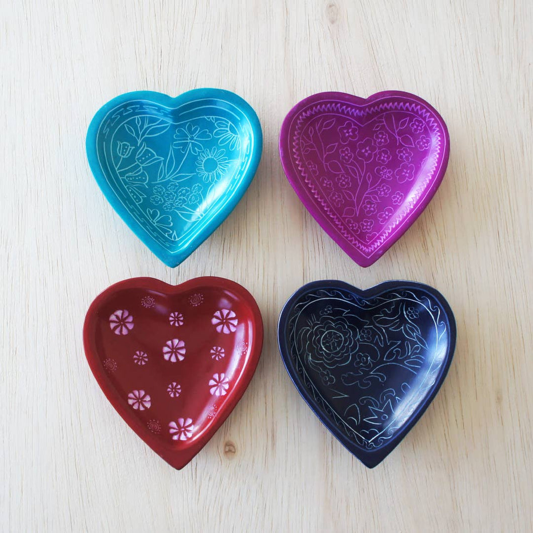 Hand-Carved Stone Pattern Heart Dish