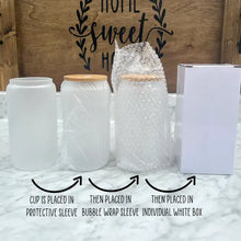 Load image into Gallery viewer, Garden Topiary Bunny Glass Tumbler
