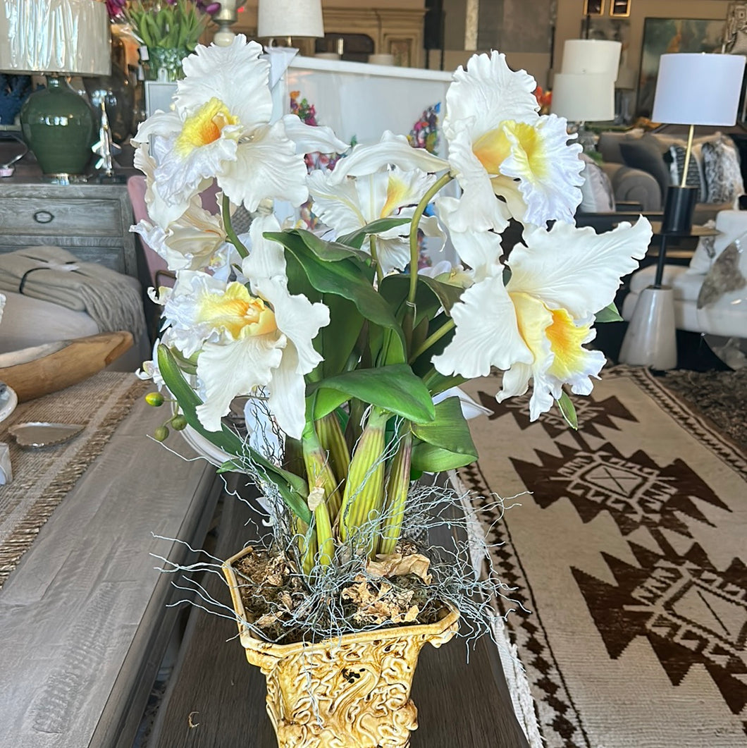 White/Yellow Floral in Pot