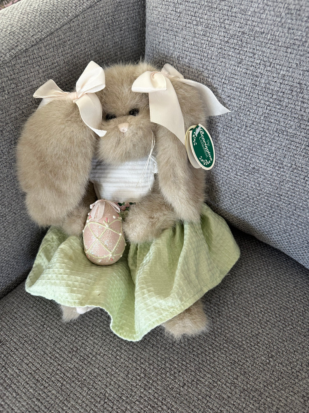 The Bearington Collection- Meg & Egg