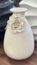 Load image into Gallery viewer, Ivory Ceramic Flower Vase
