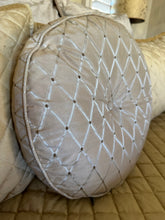 Load image into Gallery viewer, Round Tan Diamond Print Pillow
