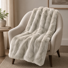 Load image into Gallery viewer, Faux Fur Blanket

