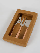 Load image into Gallery viewer, Hammered Handle Copper Cheese Servers
