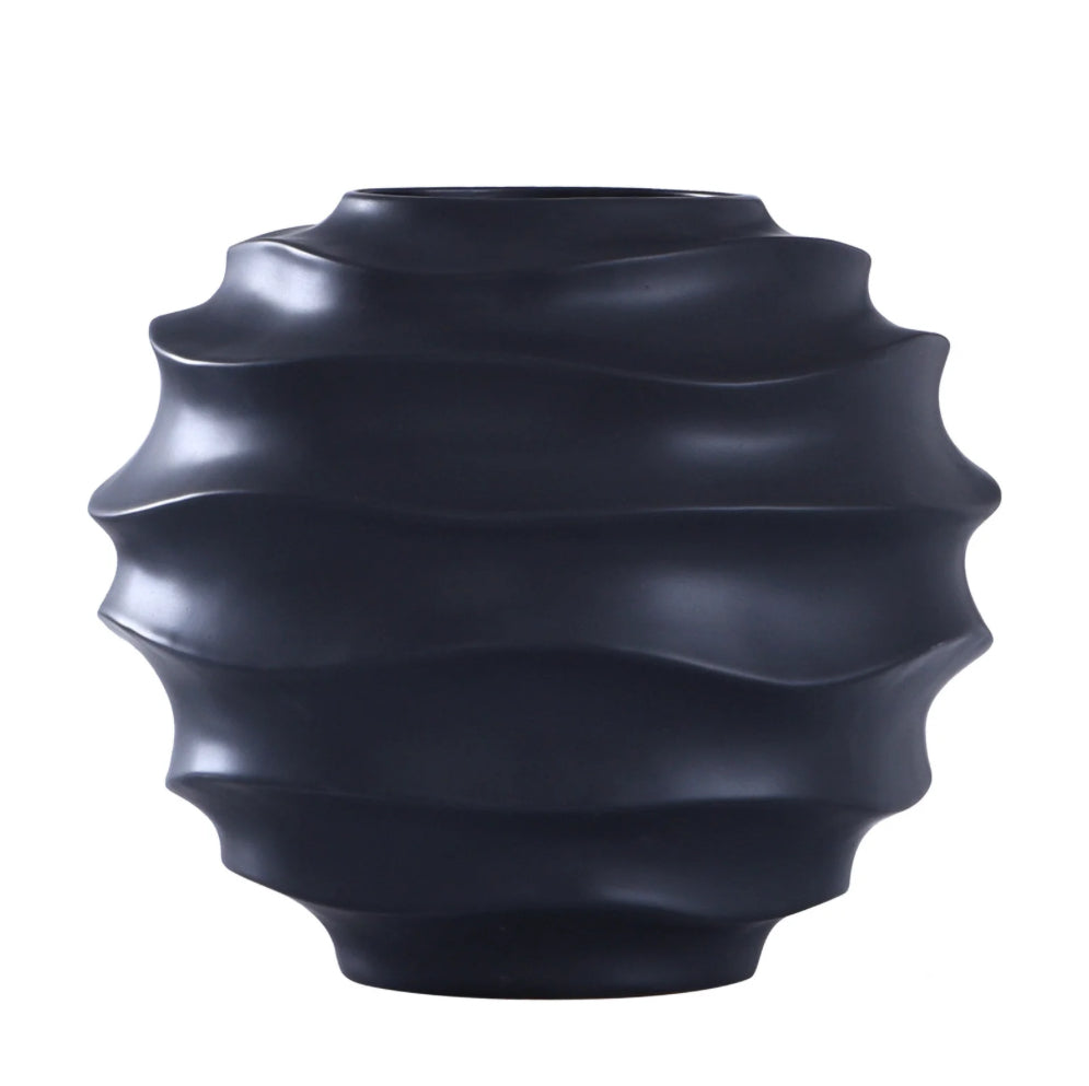 Eris Matte Vase