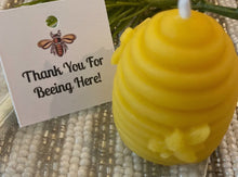 Load image into Gallery viewer, Bee Party Favor Candle
