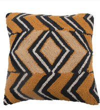 Load image into Gallery viewer, Chevron Design 18” Pillow
