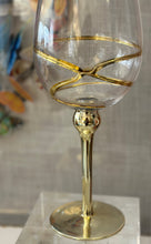 Load image into Gallery viewer, Gold Designed Wine Glass
