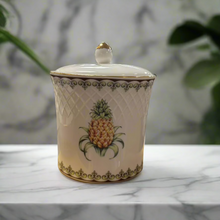 Load image into Gallery viewer, White Pineapple Bath Set
