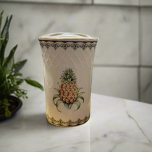 Load image into Gallery viewer, White Pineapple Bath Set
