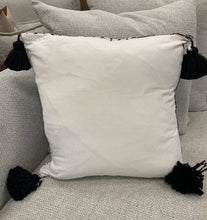 Load image into Gallery viewer, Artisan pillow with tassels (6172821127366)
