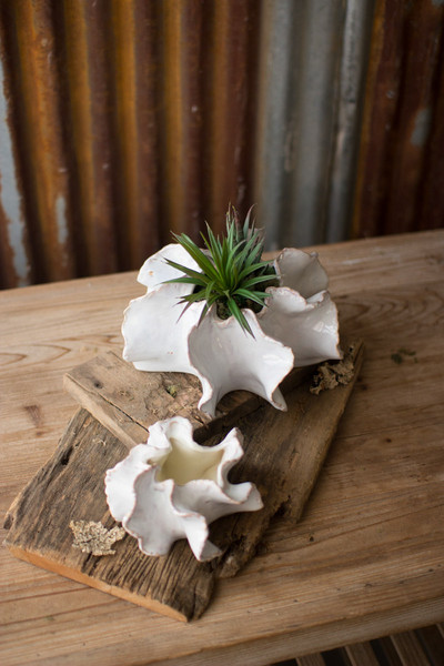 Ceramic ruffled planter